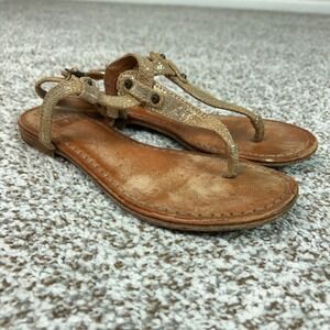 Frye Sandals Womens 7 Gold Leather Metallic Studded T Strap Buckle Summer Flat